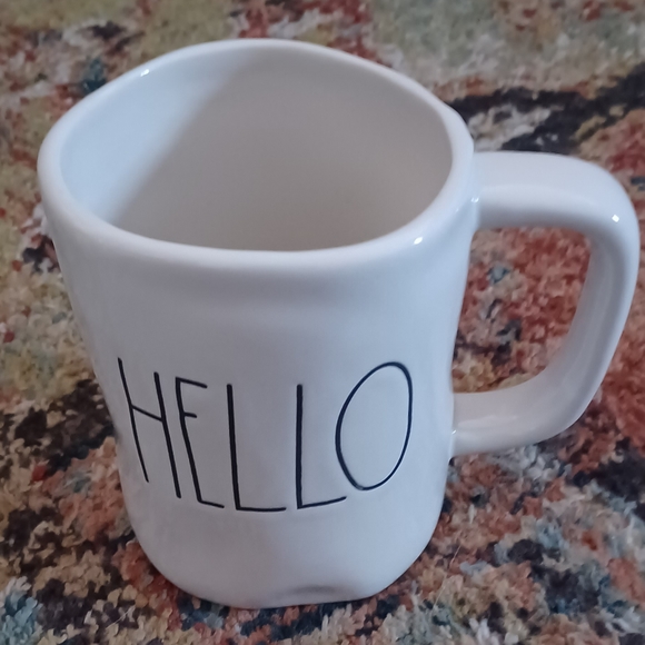 Rae Dunn Hello mug - Picture 1 of 2